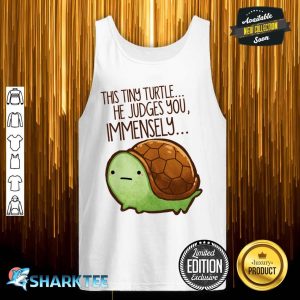 This turtle he judges you Essential Tank top
