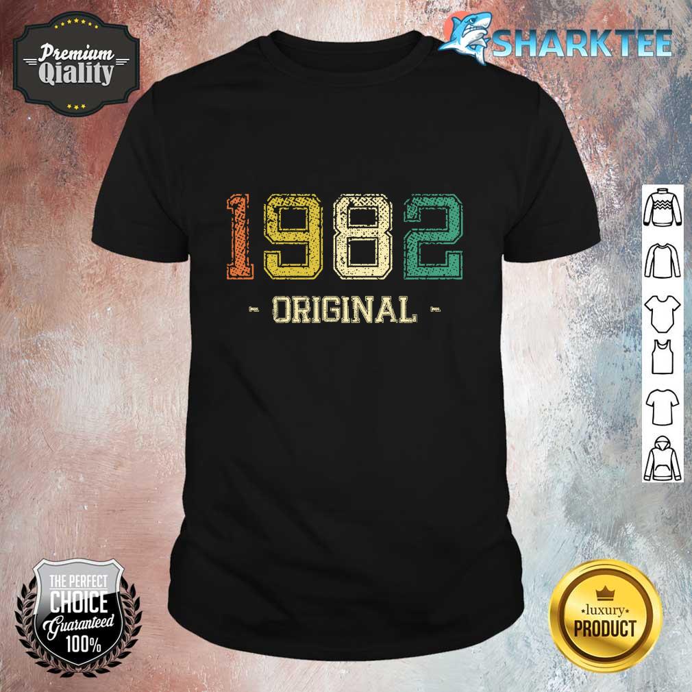 Original Born in 1982 Vintage Retro Essential Shirt
