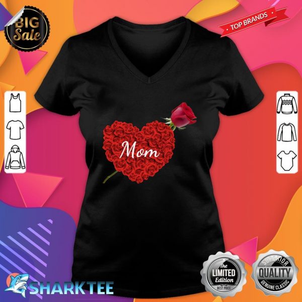 Love You Mom With Heart And Rose Mother's Day Gift V-neck