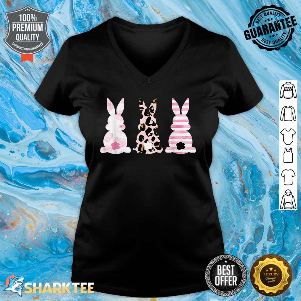 Bunny Rabbit Trio Cute Easter Mommy and Me Leopard Easter V-neck