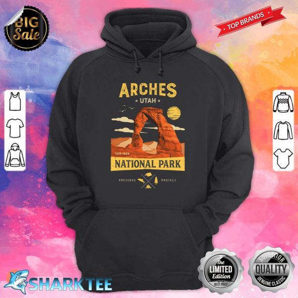 Arches National Park Delicate Arch Vintage Utah Gift Hoodie
