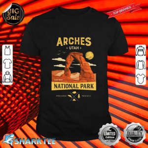 Arches National Park Delicate Arch Vintage Utah Gift Shirt