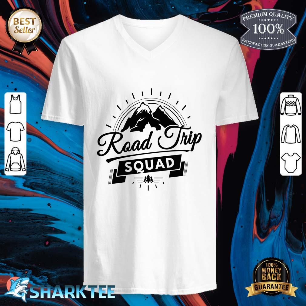 Family Vacation - Road Trip Squad Mountains V-neck 