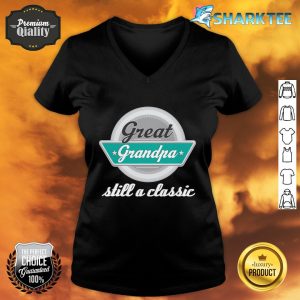 Mens Great Grandpa Gifts Funny Fathers Day Vintage V-neck