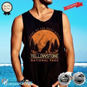 Yellowstone Wild Howling Gray Wolf Tank-top