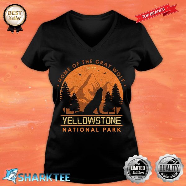 Yellowstone Wild Howling Gray Wolf V-neck