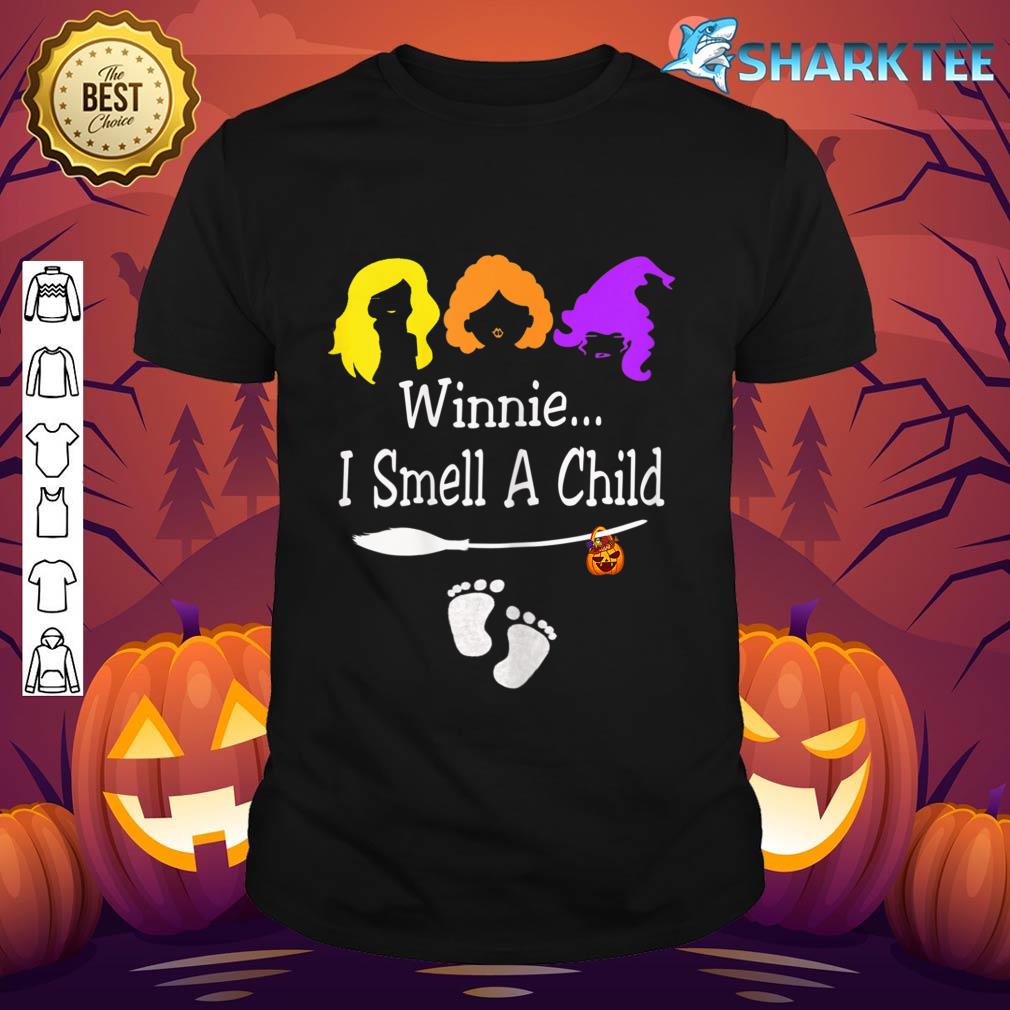 Womens Winnie I smell A Child Halloween Pregnancy Announcement Mom shirt