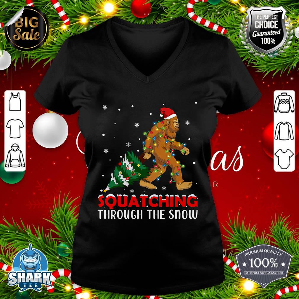 Funny Sasquatch Christmas Squatching Bigfoot Xmas Tree Light v-neck