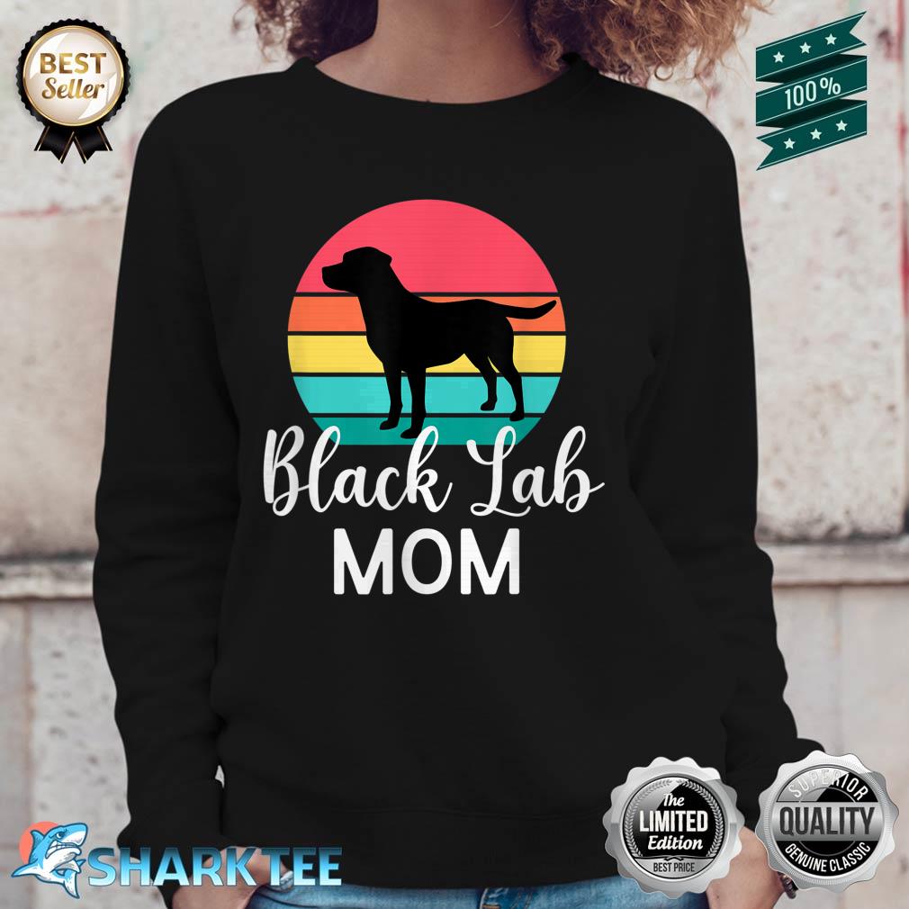 Black Lab Mom Labrador Retriever Retro Sunset Sweatshirt