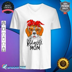Beagle Mom Dog Mama Girl Mothers Day Beagle Lover v-neck